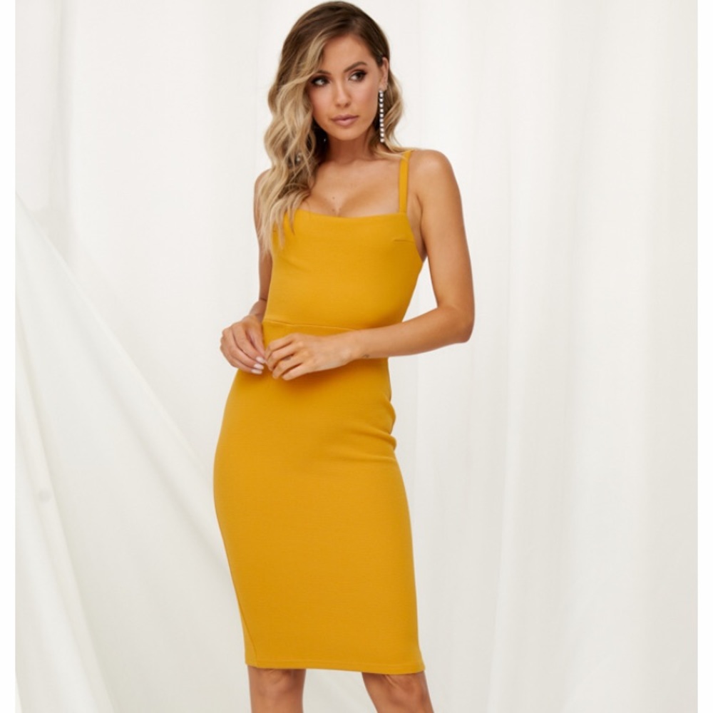 🌻 Hello Molly Midi Dress 🌻